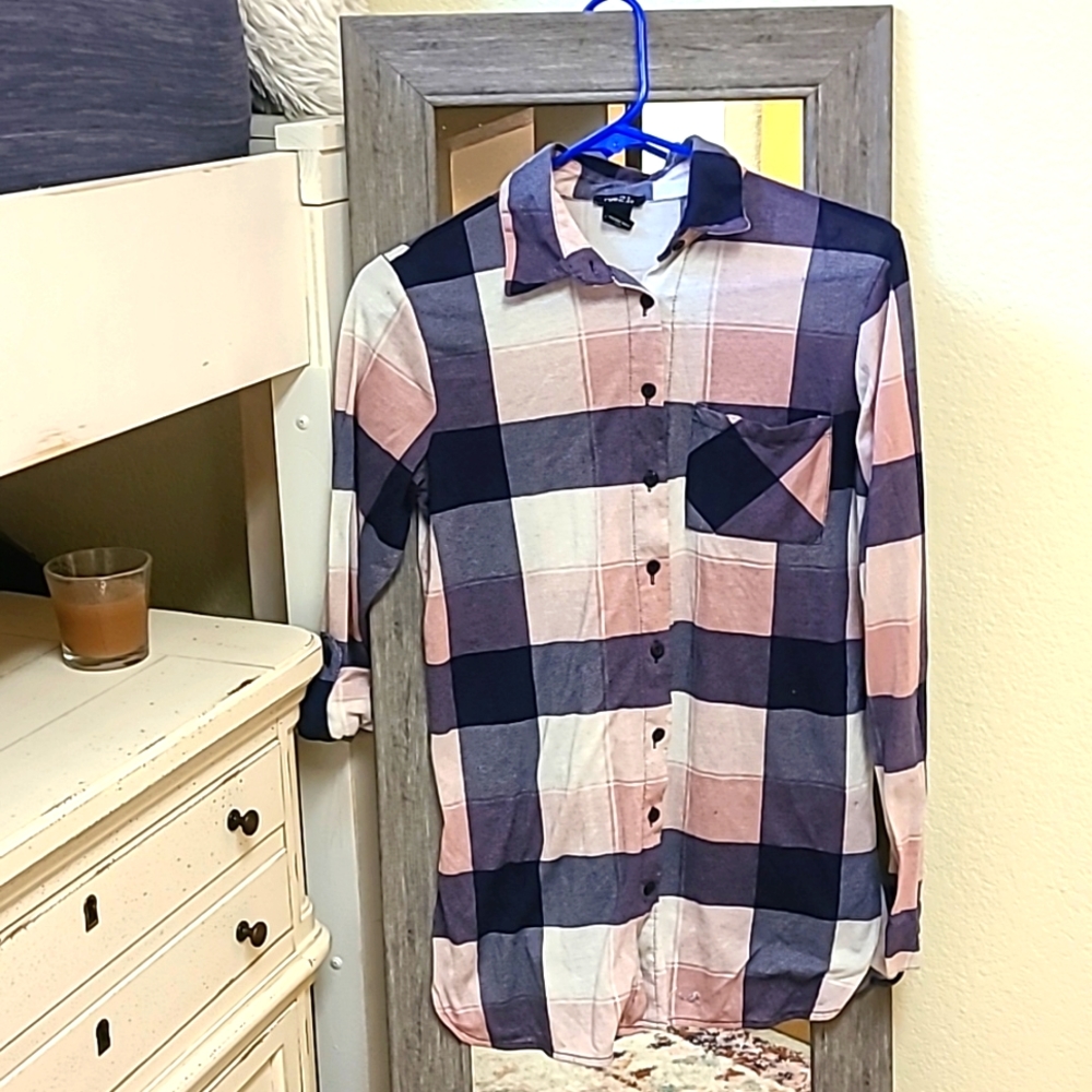 Rue21 W's Oversized Plaid Flannel Size: Small